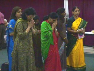 devotee.jpg (13993 bytes)