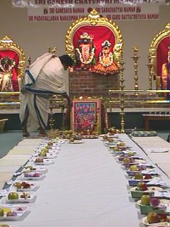 pujaprep.jpg (21396 bytes)