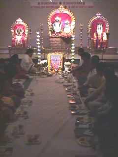 pujas.jpg (14530 bytes)